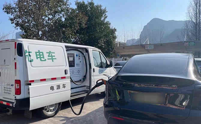 靖边汽车搭电